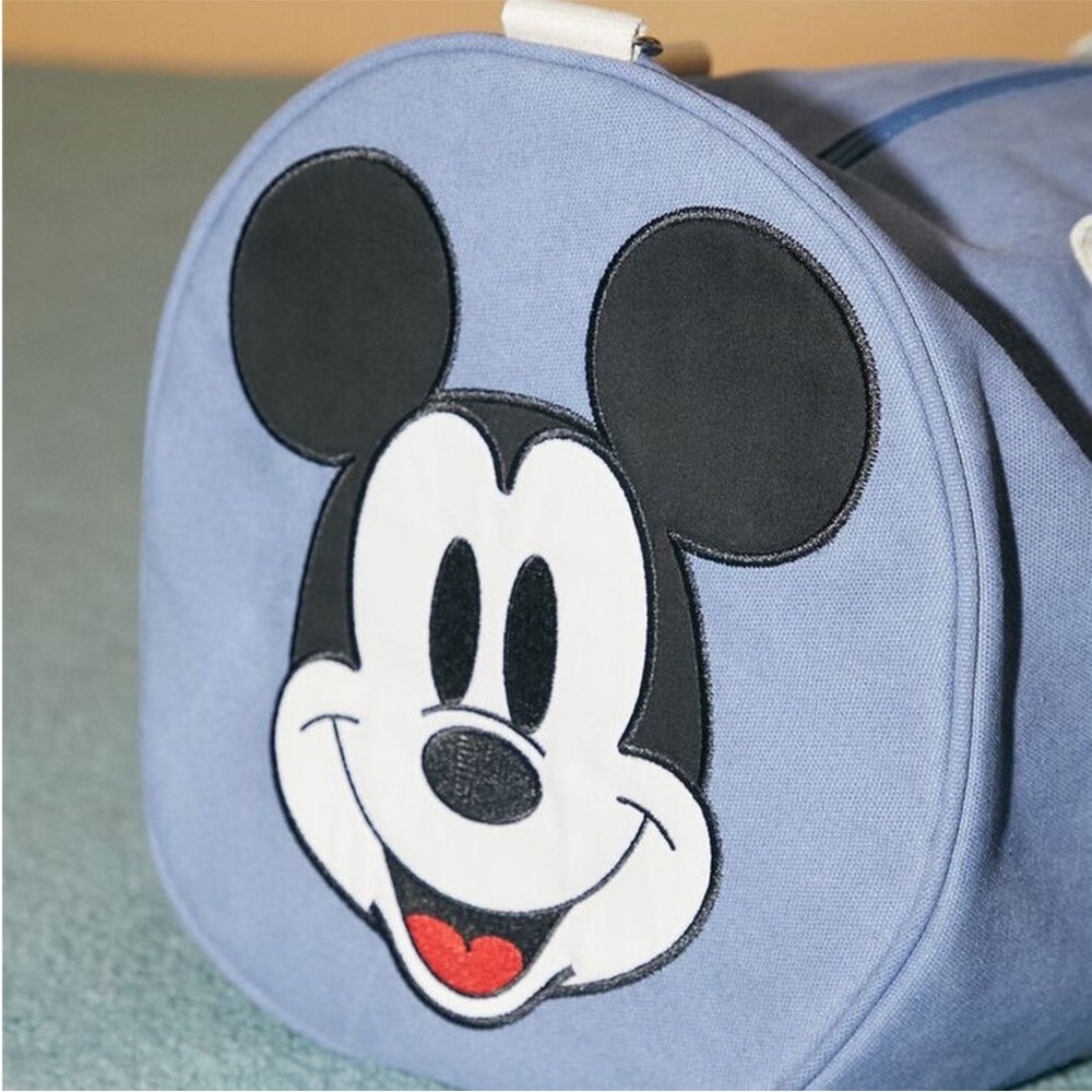 DISNEY MICKEY AND MINNIE MOUSE LARGE TRAVEL DUFFLE BAG - Picture 8 of 8
